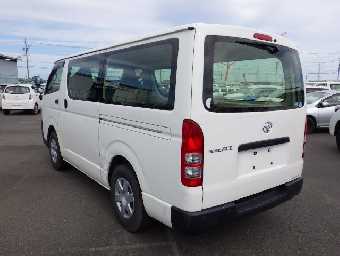 TOYOTA REGIUSACE 2017 Image 10