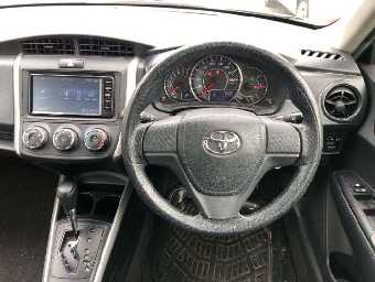 TOYOTA COROLLA FIELDER 2018 Image 6