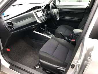 TOYOTA COROLLA FIELDER 2018 Image 9