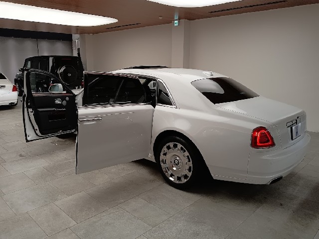 ROLLS ROYCE GHOST 2012 Image 20