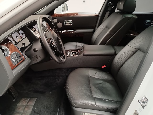 ROLLS ROYCE GHOST 2012 Image 36