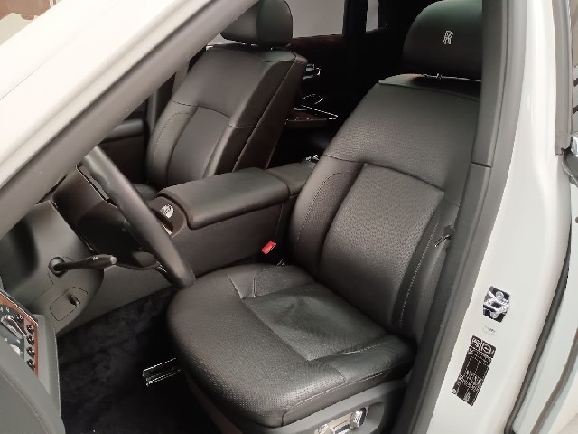 ROLLS ROYCE GHOST 2012 Image 37