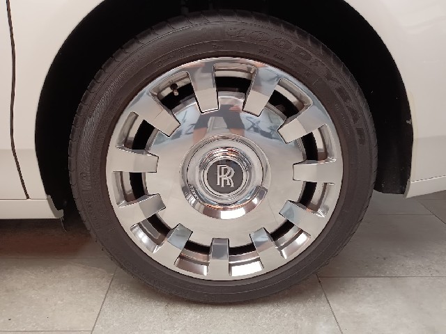 ROLLS ROYCE GHOST 2012 Image 57