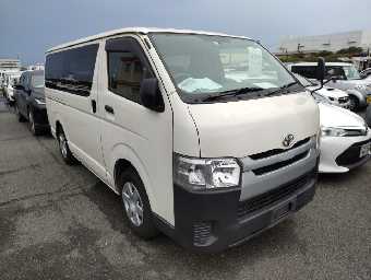 TOYOTA HIACE 2018 Image 2