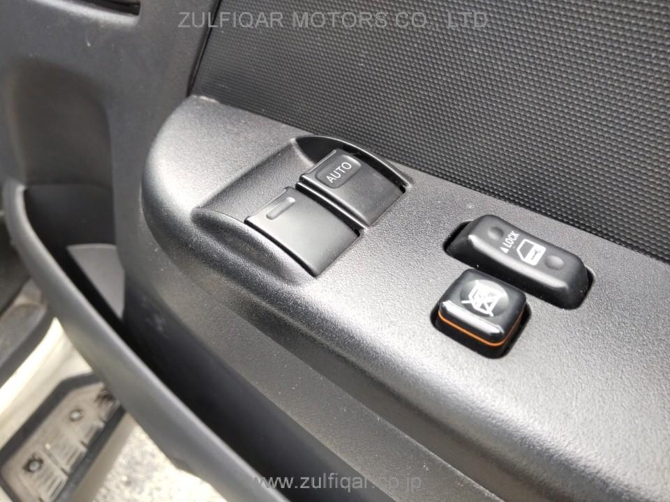 TOYOTA HIACE 2018 Image 11