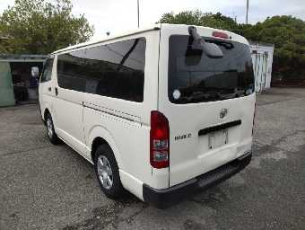 TOYOTA HIACE 2018 Image 5