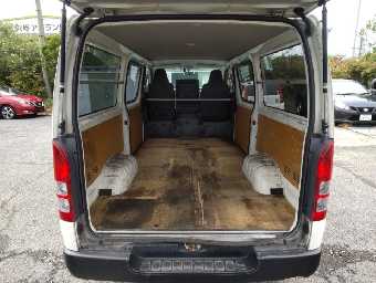 TOYOTA HIACE 2018 Image 6