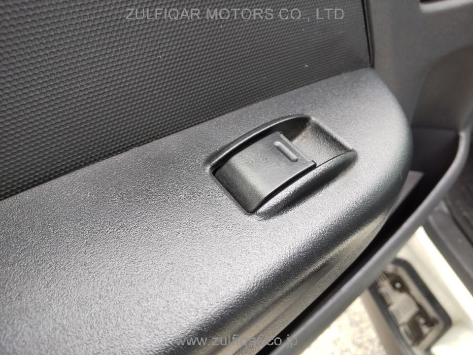 TOYOTA HIACE 2018 Image 10