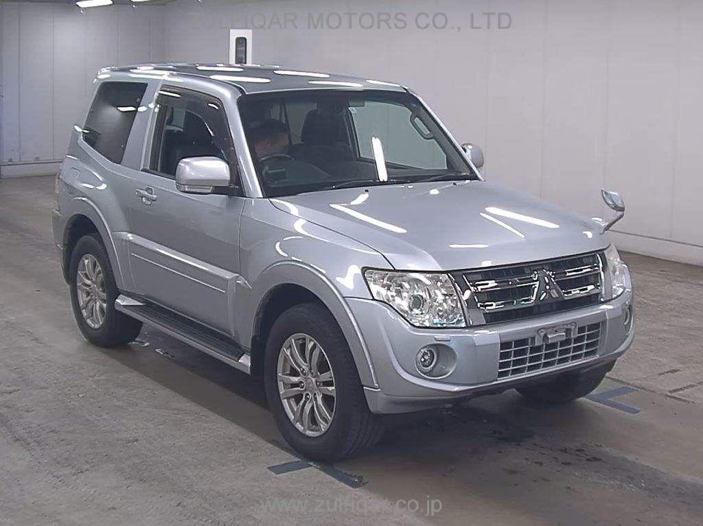 MITSUBISHI PAJERO 2012 Image 1