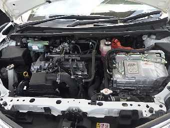 TOYOTA COROLLA FIELDER 2018 Image 13