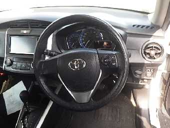 TOYOTA COROLLA FIELDER 2018 Image 16