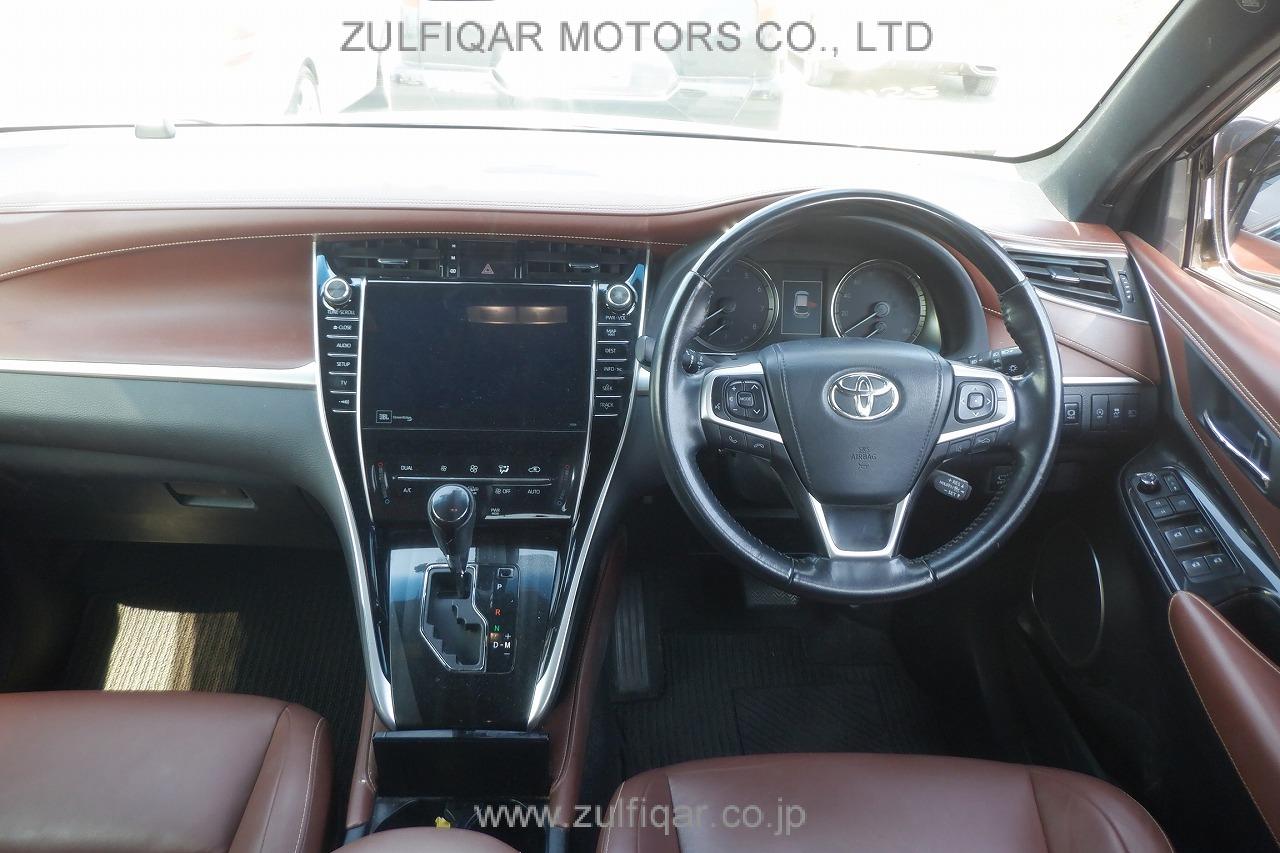 TOYOTA HARRIER 2019 Image 10