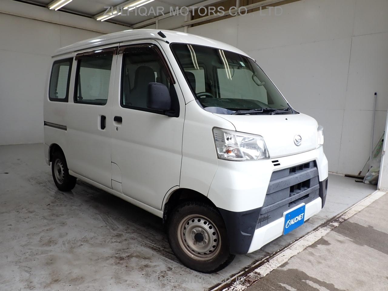 DAIHATSU HIJET CARGO 2018 Image 1