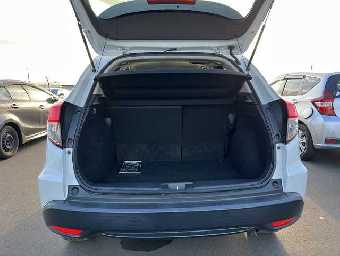 HONDA VEZEL 2018 Image 19