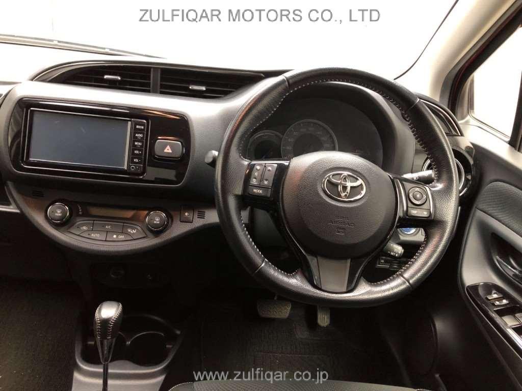 TOYOTA VITZ 2017 Image 6