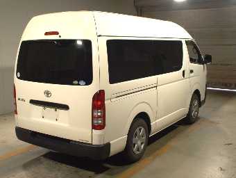 TOYOTA HIACE 2018 Image 2