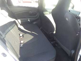 TOYOTA VITZ 2018 Image 17