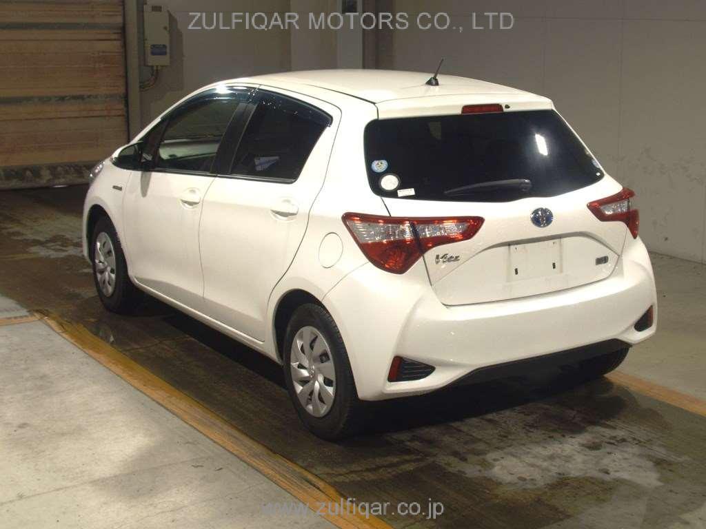 TOYOTA VITZ 2018 Image 4
