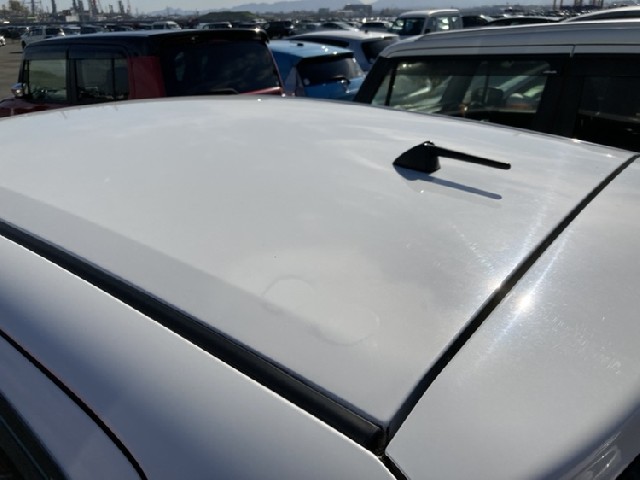 TOYOTA VITZ 2018 Image 31