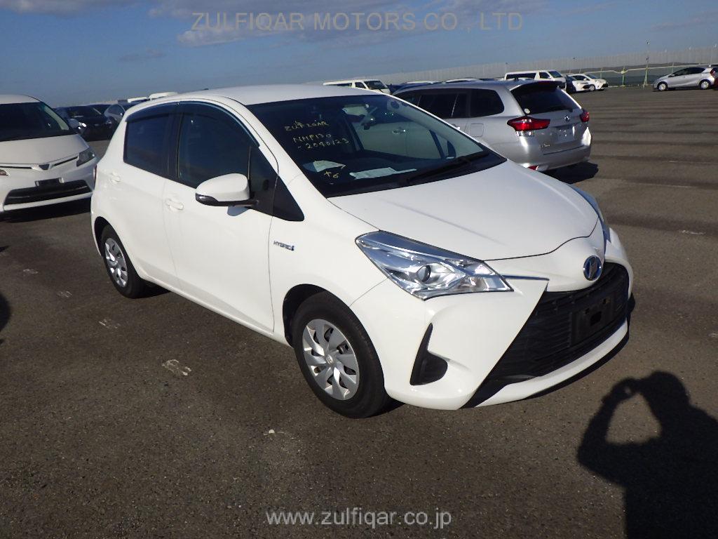 TOYOTA VITZ 2018 Image 8