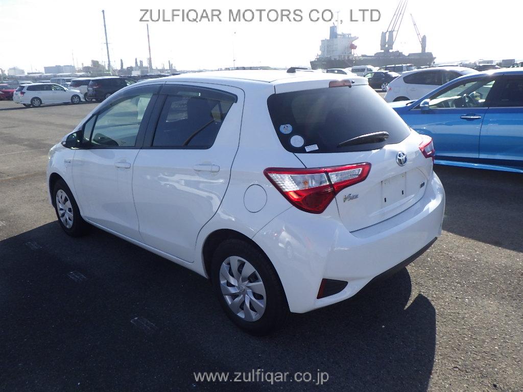 TOYOTA VITZ 2018 Image 10