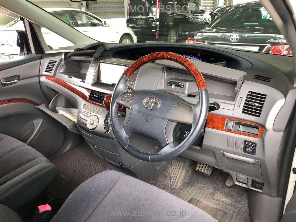 TOYOTA ESTIMA 2012 Image 5