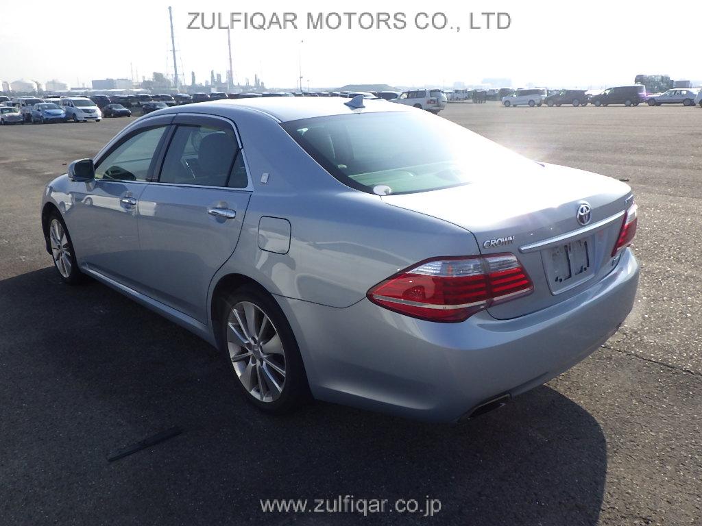 TOYOTA CROWN HYBRID 2010 Image 11