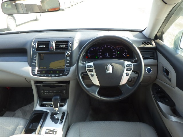 TOYOTA CROWN HYBRID 2010 Image 22