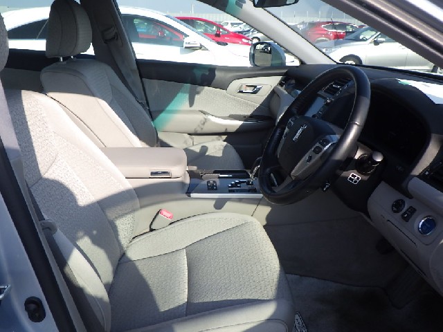 TOYOTA CROWN HYBRID 2010 Image 23