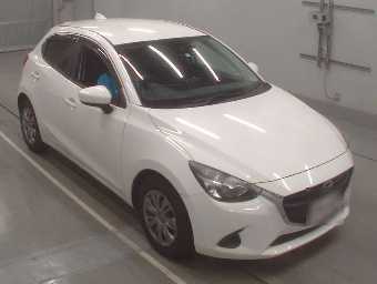 MAZDA DEMIO 2018 Image 5