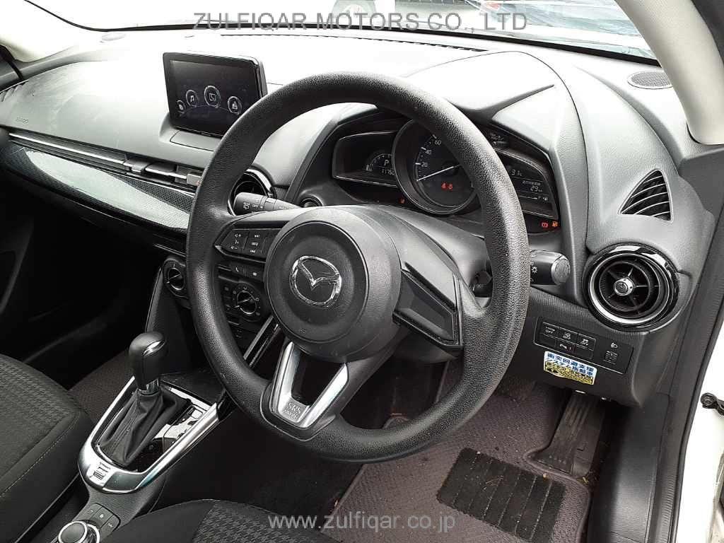 MAZDA DEMIO 2018 Image 7