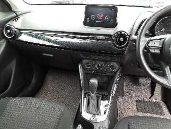 MAZDA DEMIO 2018 Image 9