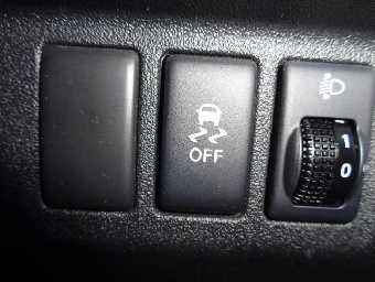 NISSAN MARCH 2018 Image 6