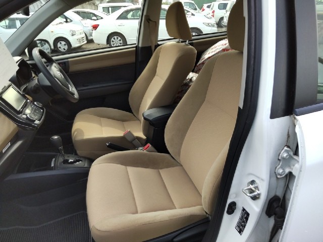 TOYOTA COROLLA AXIO 2014 Image 20