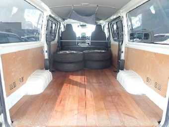 TOYOTA REGIUSACE 2018 Image 4