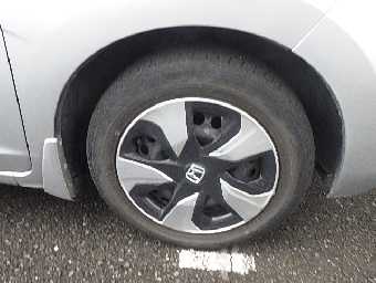 HONDA FIT HYBRID 2014 Image 8