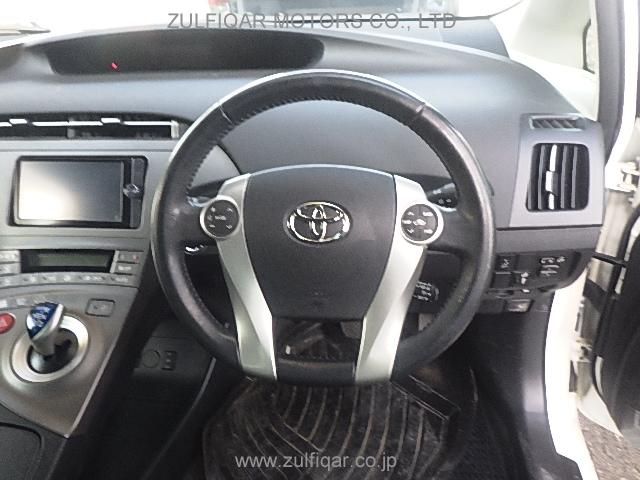 TOYOTA PRIUS PHV 2012 Image 20