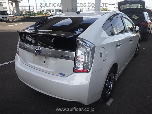 TOYOTA PRIUS PHV 2012 Image 9