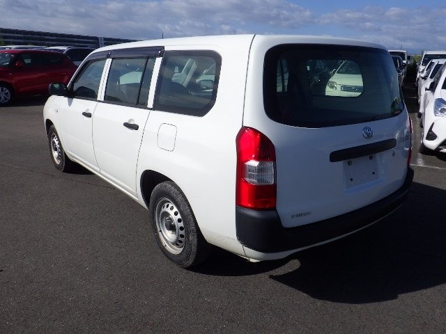 TOYOTA PROBOX 2018 Image 28