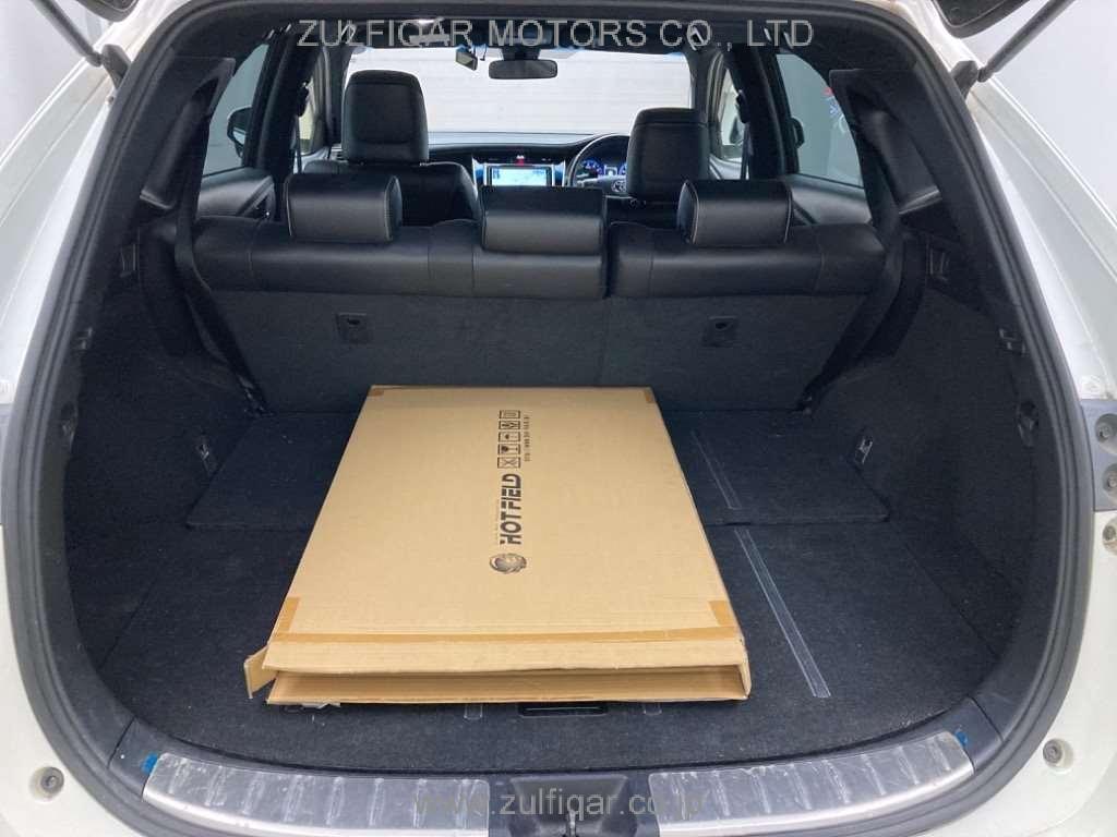 TOYOTA HARRIER 2019 Image 8