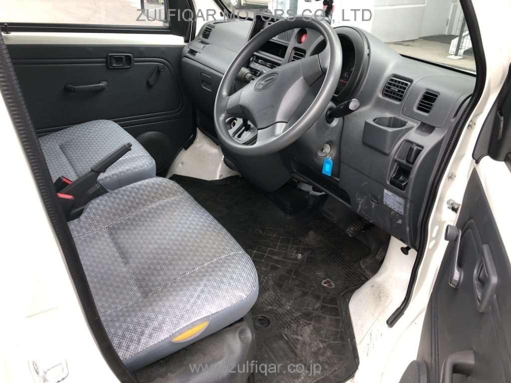 DAIHATSU HIJET CARGO 2017 Image 5