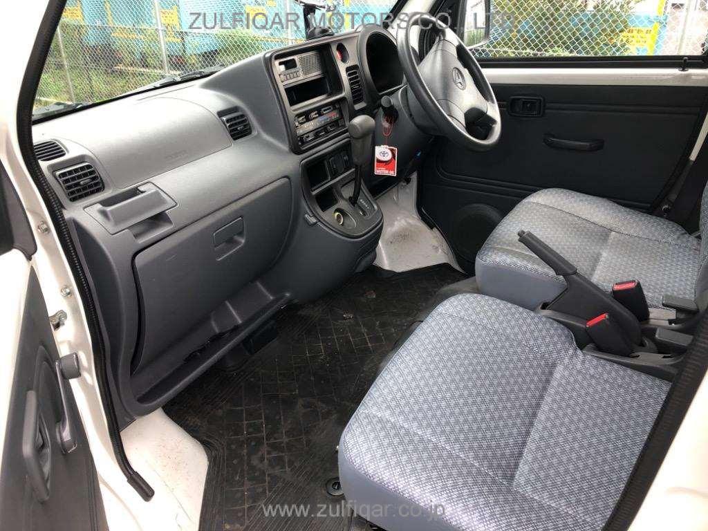 DAIHATSU HIJET CARGO 2017 Image 7