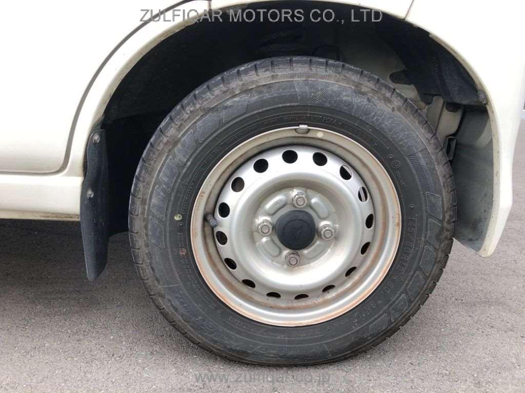 DAIHATSU HIJET CARGO 2017 Image 10