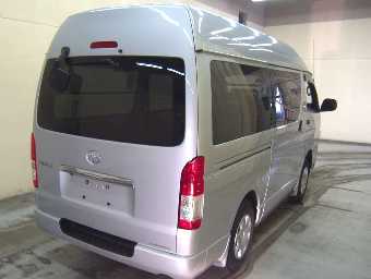 TOYOTA HIACE 2017 Image 2