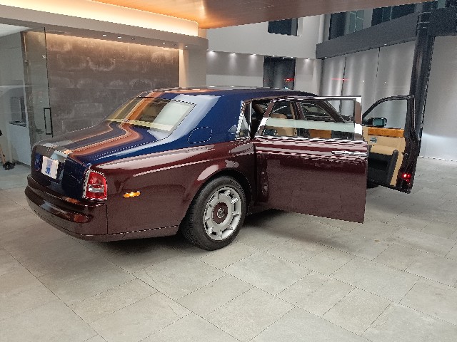 ROLLS ROYCE PHANTOM 2005 Image 19