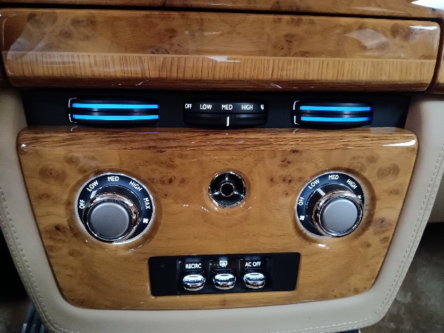 ROLLS ROYCE PHANTOM 2005 Image 55