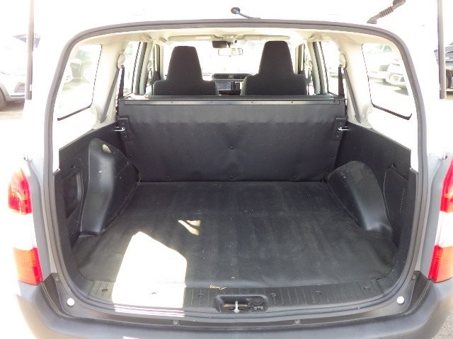 TOYOTA PROBOX 2018 Image 27