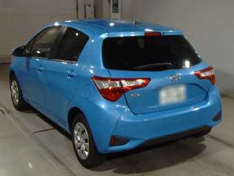 TOYOTA VITZ 2017 Image 4