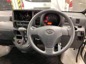 DAIHATSU HIJET CARGO 2017 Image 6