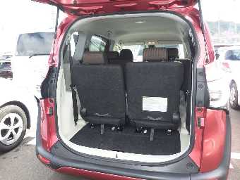 TOYOTA SIENTA 2017 Image 6